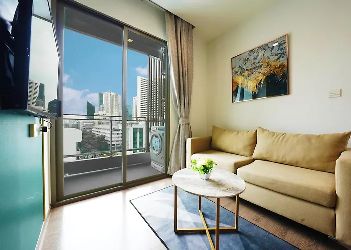 The Rich Sukhumvit Nana Hotell 4*