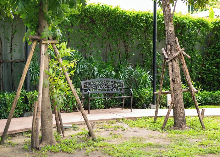 The Rich Sukhumvit Nana Hotel